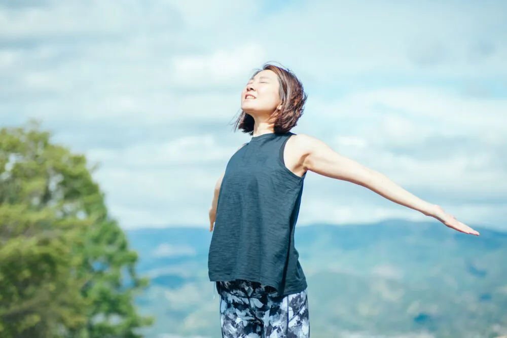 自律神経と呼吸の深い関係！浅い呼吸は要注意？呼吸筋ストレッチも紹介